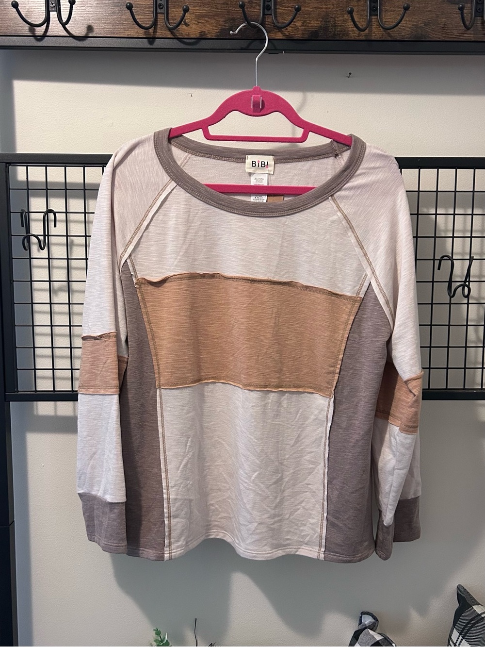 BiBi Neutral & Pink Trim Crewneck Top